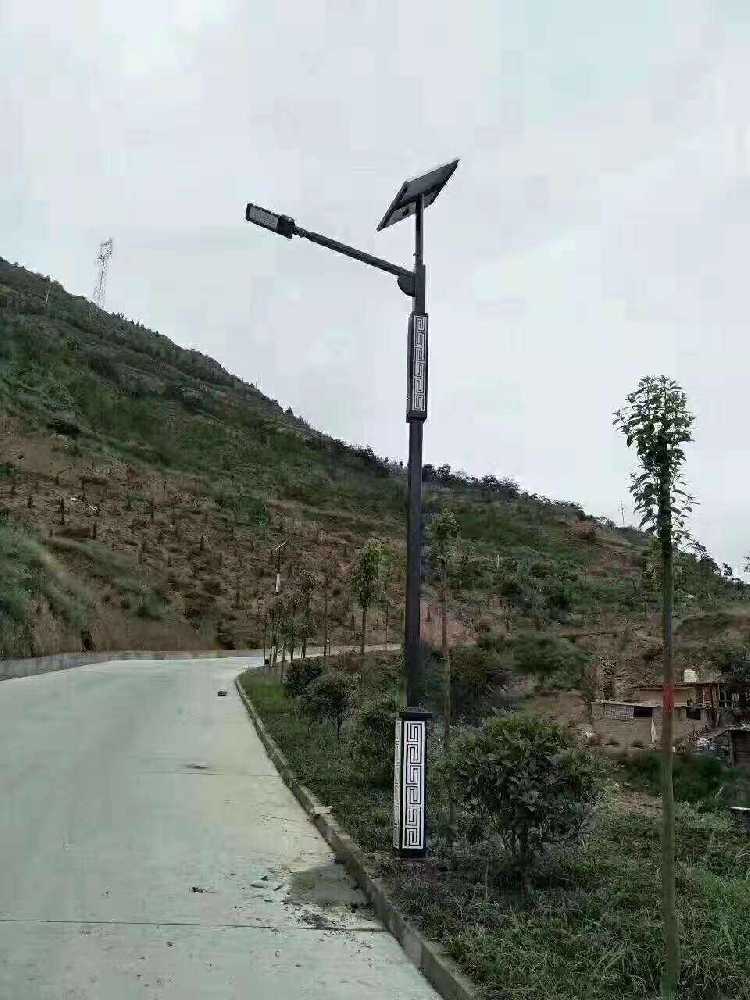 华阴市仿古太阳能路灯